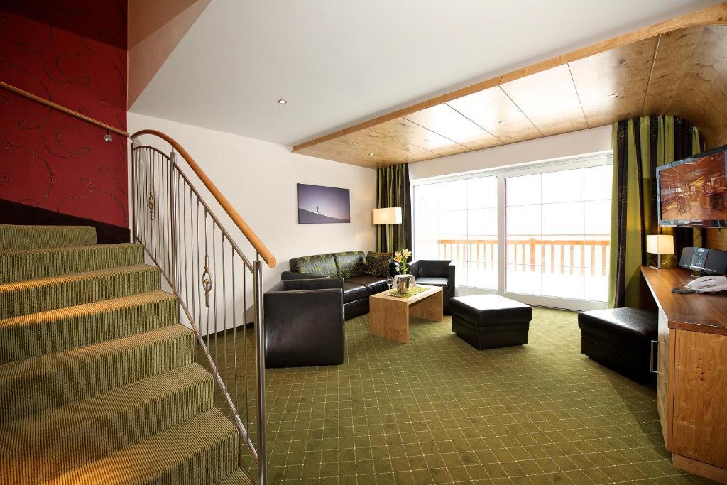 Berg-Spa & Hotel Zamangspitze Sankt Gallenkirch Δωμάτιο φωτογραφία